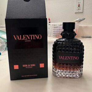 Valentino Uomo Born in Roma Intense - Black and Pink